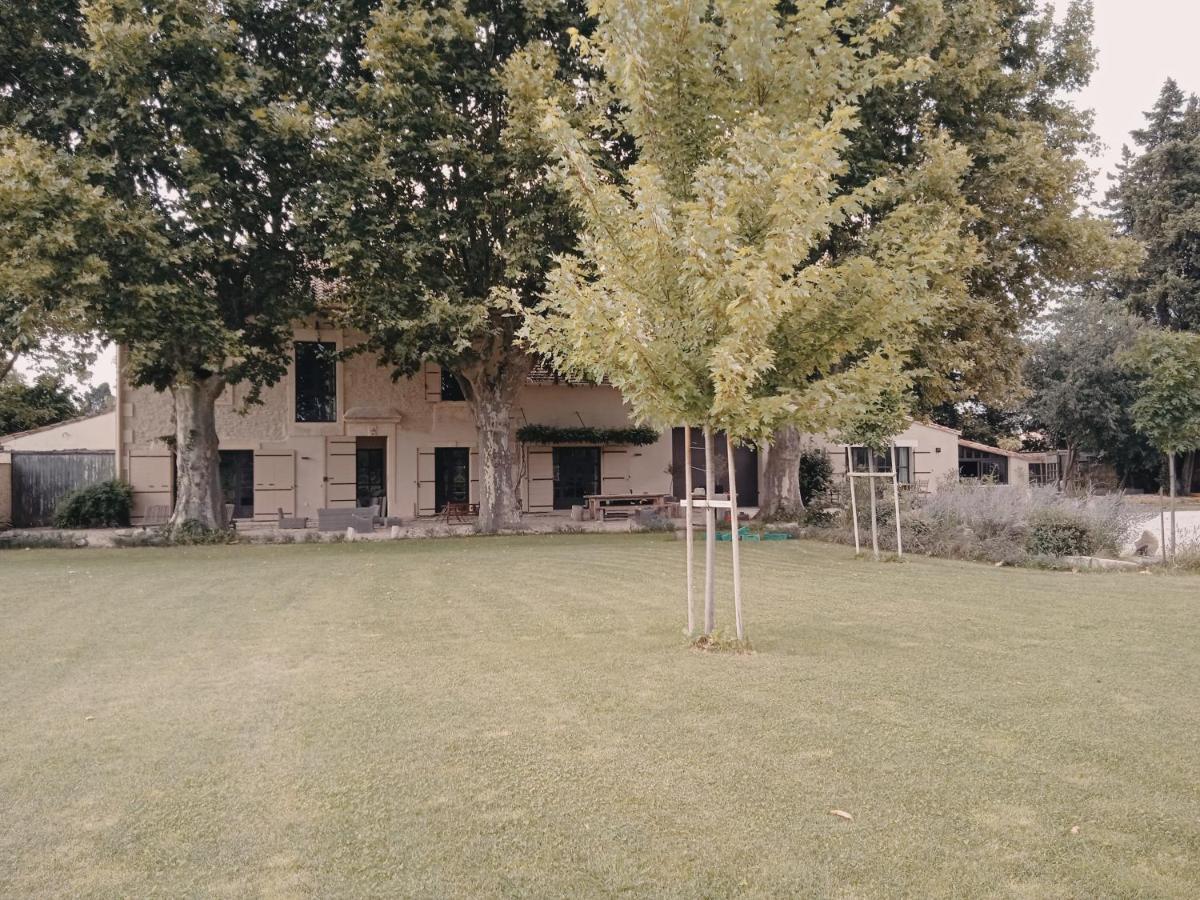 Gite Du Mas De La Finiere ,Avec Spa Interieur Châteaurenard Exterior photo