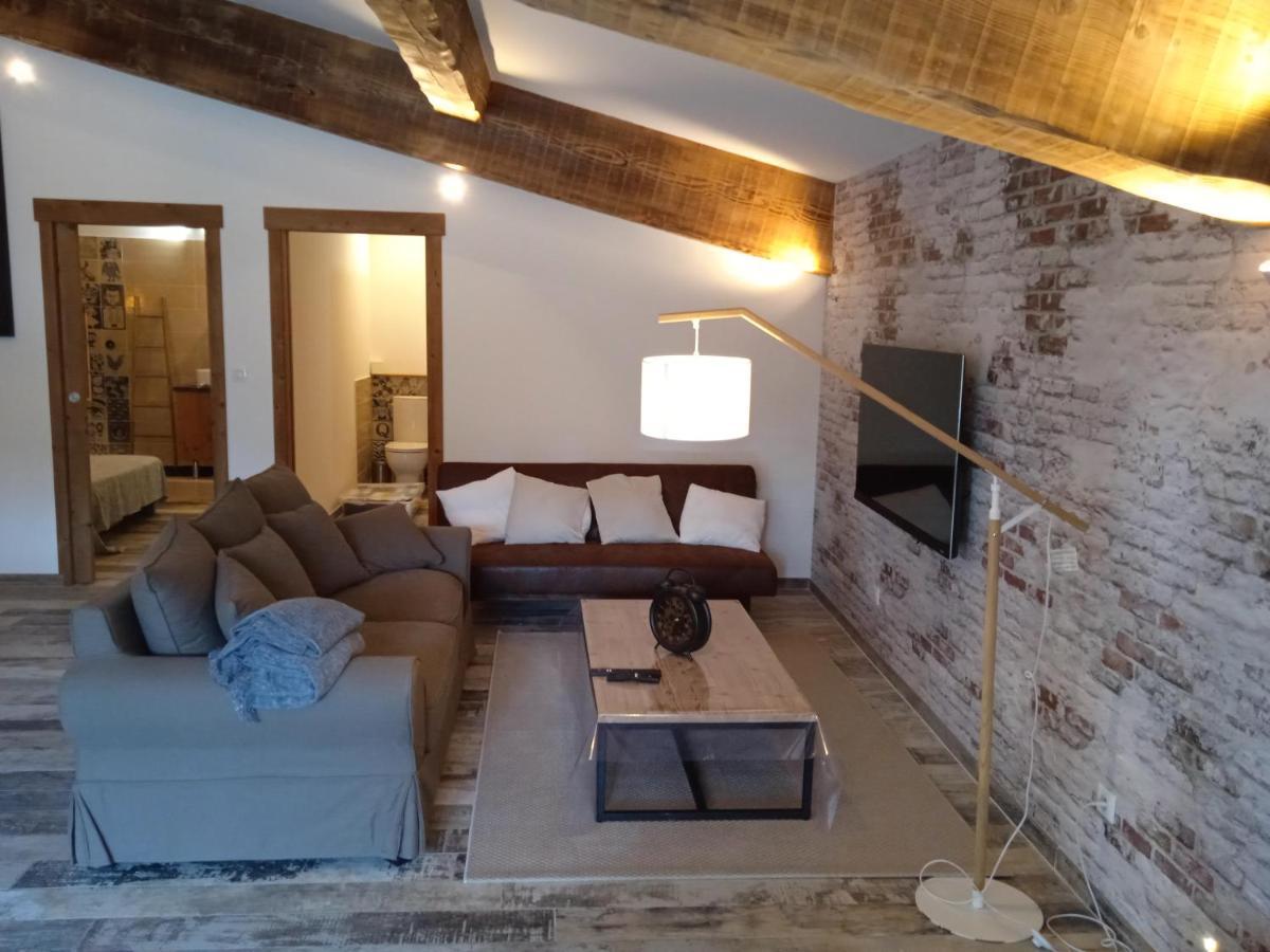 Gite Du Mas De La Finiere ,Avec Spa Interieur Châteaurenard Exterior photo