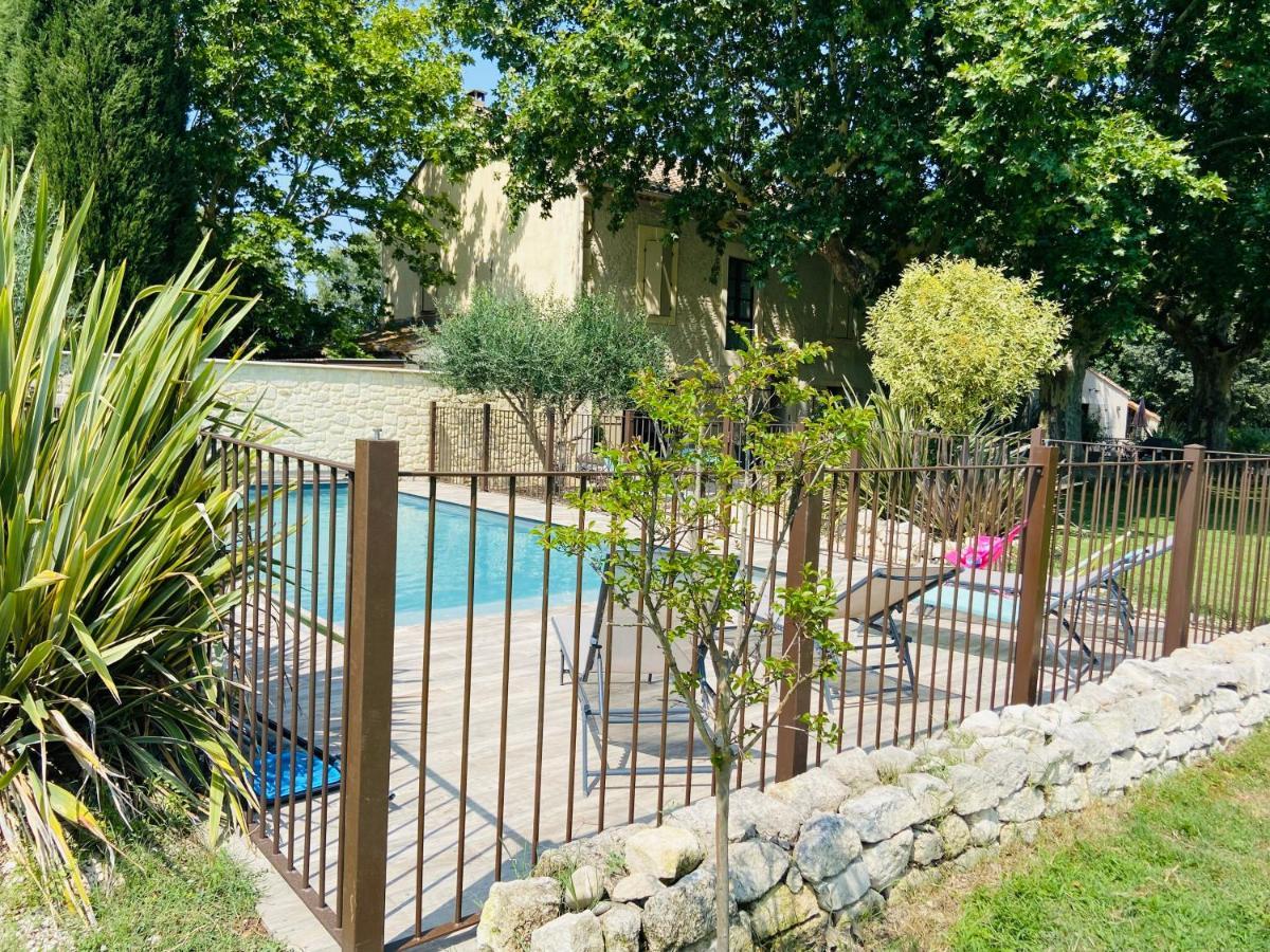 Gite Du Mas De La Finiere ,Avec Spa Interieur Châteaurenard Exterior photo