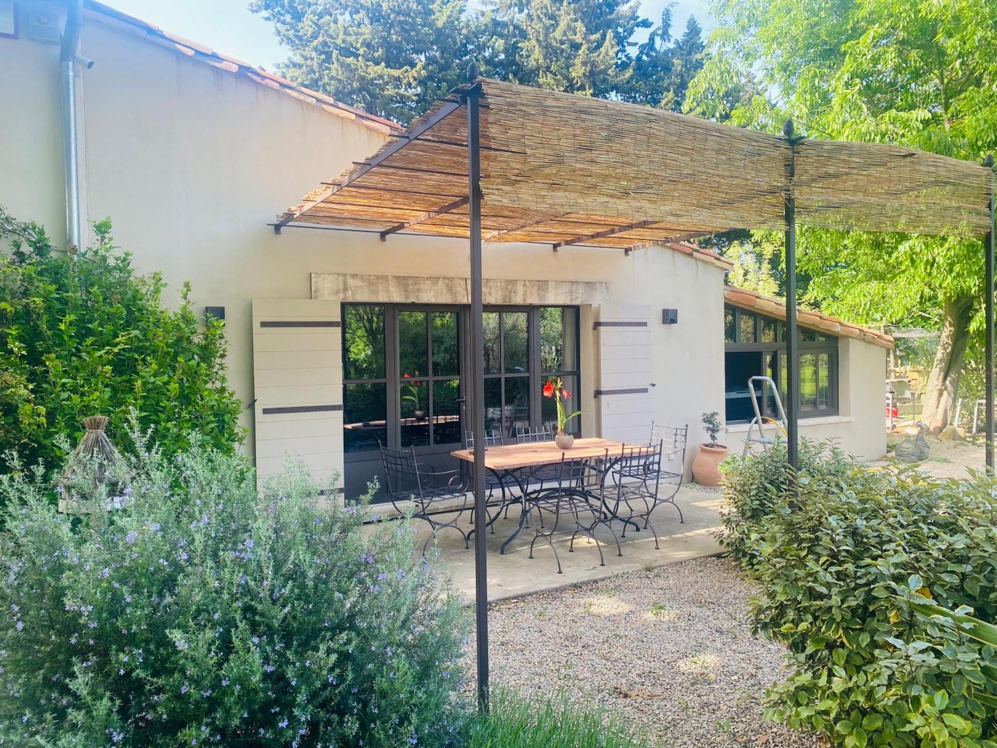 Gite Du Mas De La Finiere ,Avec Spa Interieur Châteaurenard Exterior photo
